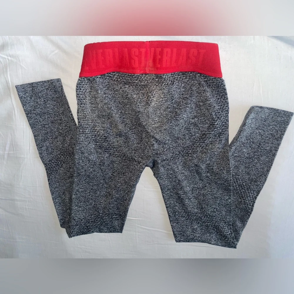 Gray and red woman leggings stretch comfortable for walking 🚶‍♀️or work out